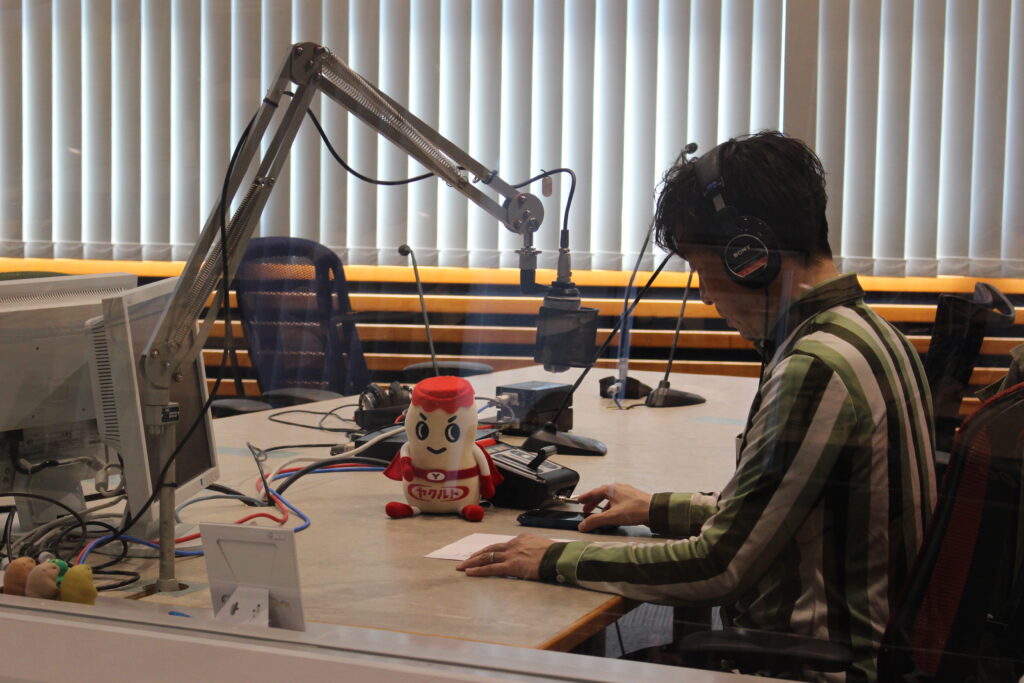 音で届ける想い ― ラジオCM収録レポート ―